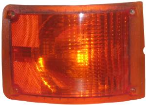 GENERICA - GENERICA-PFN1137-PLAFON DIRECCIONAL INTERNATIONAL QSP/9400/9400I/7400/9200I LADO PASAJERO INCLUYE ZOQUET Y FOCO 12V