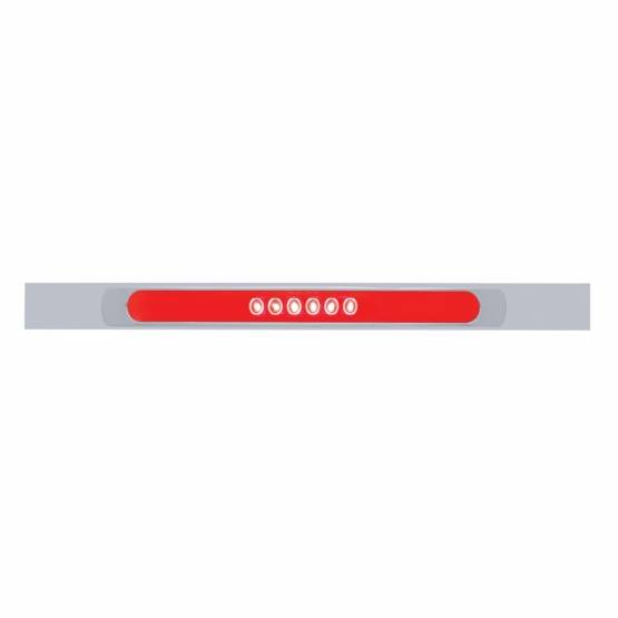 UNITED PACIFIC - UNITED PACIFIC - 63794 - PLACA DE GUARDABARROS SUPERIOR CROMADA CON BISEL Y BARRA GLOLIGHT DE 28 LED DE 17" - LED ROJO/LENTE ROJA (CADA UNO)