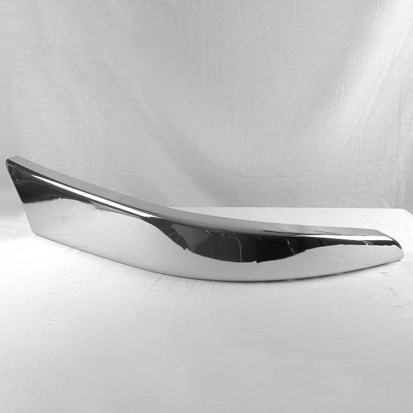 GENERICA - GENERICA-DADN0098-R-ALERON SUPERIOR PARA DEFENSA FREIGHTLINER CASCADIA PLASTICO CROMADO LADO PASAJERO