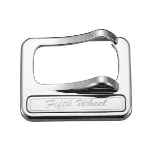 UNITED PACIFIC - UNITED PACIFIC - 40976 - TAPA DE BALANCÍN DE PLÁSTICO CROMADA CON PLACA DE INOX PARA PETERBILT - QUINTA RUEDA - Image 3