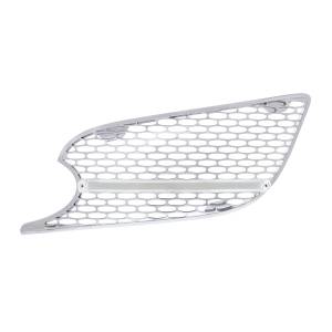 UNITED PACIFIC - UNITED PACIFIC - 41780 - REJILLA DE ENTRADA DE AIRE CROMADA CON LUZ LED GLOLIGHT PARA PETERBILT 579 (CONDUCTOR) 2012-2021 - LED ÁMBAR/LENTE TRANSPARENTE - Image 3