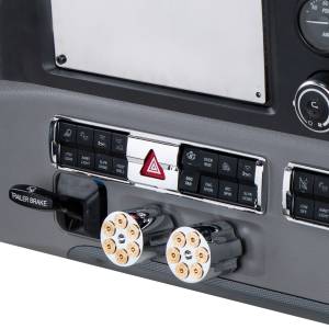 UNITED PACIFIC - UNITED PACIFIC - 42438 - EMBELLECEDOR DEL PANEL DE INTERRUPTOR DE PELIGRO CROMADO PARA FREIGHTLINER CASCADIA 2018-2023 - Image 4