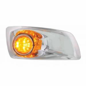 UNITED PACIFIC - 42738 - CUBIERTA DE LUZ ANTINIEBLA CON LUZ DE SANDÍA HI/LO DE 17 LED ÁMBAR PARA 2007-17 KW T660 - PASAJERO - LENTE ÁMBAR