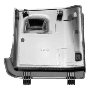 UNITED PACIFIC - UNITED PACIFIC - 42790 - TAPA DE ACCESO AL COMPARTIMIENTO DE FUSIBLES CROMADA PARA KENWORTH T680 - Image 8