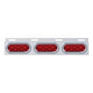 UNITED PACIFIC - 61714 - PLACA DE GUARDABARROS SUPERIOR DE INOXIDABLE CON TRES 10 LUCES LED Y VISERA - LED ROJO/LENTE ROJA (CADA UNO)