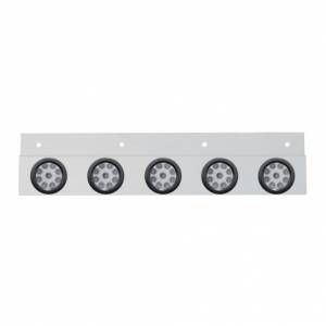 UNITED PACIFIC - 63719 - PLACA DE GUARDABARROS SUPERIOR DE INOXIDABLE CON 5 LUCES REFLECTORAS DE 9 LED DE 2" Y OJALES - LED ROJO/LENTE TRANSPARENTE (CADA UNO)