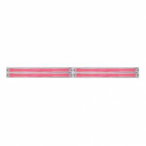 UNITED PACIFIC - 63811 - PLACA SUPERIOR CROMADA PARA GUARDABARROS CON CUATRO BARRAS GLOLIGHT DE 24 LED DE 12" - LED ROJO/LENTE TRANSPARENTE (CADA UNO)