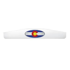 UNITED PACIFIC - 67016 - PESO DE GUARDABARROS INFERIOR CROMADO DE 4" X 24" CON EMBLEMA DE BANDERA OVALADA DE COLORADO
