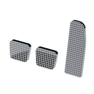 UNITED PACIFIC - 70361 - JUEGO DE PEDALES DE DIAMANTE DE ALUMINIO BILLET CROMADO PARA FREIGHTLINER CASCADIA/CORONADO/M3 2008-2017