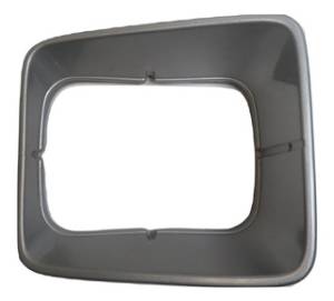 GENERICA-PFN0772-BISEL PARA FARO FREIGHTLINER 60/70/80 LADO CHOFER/LADO PASAJERO CROMADO
