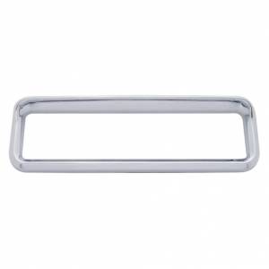 UNITED PACIFIC - 20597 - BISEL CROMADO PARA EMBLEMA EXTERIOR FREIGHTLINER CENTURY