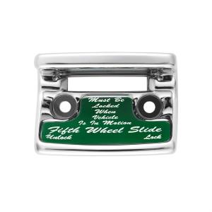 UNITED PACIFIC - 21021 - PROTECCIÓN DEL INTERRUPTOR DE QUINTA RUEDA DE PLÁSTICO CROMADO CON PEGATINA BRILLANTE PARA FREIGHTLINER CLASSIC 1990-2010 - PEGATINA VERDE