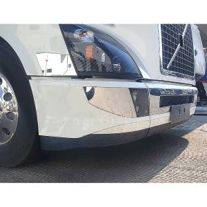 UNITED PACIFIC - UNITED PACIFIC - 21689 - DEFLECTOR DE FLUJO DE AIRE DE PARACHOQUES PARA VOLVO VN/VNL 2015-2017 CON PARACHOQUES ESTILO AERO - CONDUCTOR - Image 4