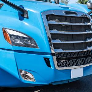 UNITED PACIFIC - UNITED PACIFIC - 32598 - LUZ ANTINIEBLA LED CROMADA DE ALTA POTENCIA PARA FREIGHTLINER CASCADIA 2018-2024 - CONDUCTOR - Image 5