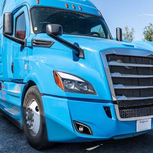 UNITED PACIFIC - UNITED PACIFIC - 32832 - LUZ ANTINIEBLA CROMADA DE 34 LED CON BARRA DE LUCES LED PARA FREIGHTLINER CASCADIA 2018-2024 - CONDUCTOR - Image 7