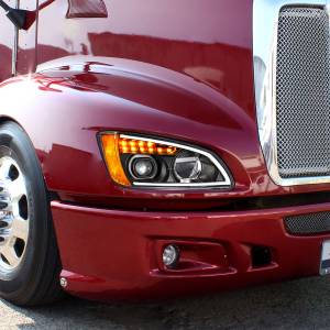 UNITED PACIFIC - UNITED PACIFIC - 32841 - FARO DE PROYECCIÓN LED COMPLETO NEGRO CON SEÑAL DE GIRO Y BARRA DE LUZ DE POSICIÓN PARA KENWORTH T660 2008-2017 - PASAJERO - Image 3