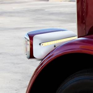 UNITED PACIFIC - UNITED PACIFIC - 32858 - CUBIERTA DE LA CARCASA DEL FARO TRASERO DE 19 LED PARA PETERBILT 389 (CONDUCTOR) 2008-2023 - LED ÁMBAR/LENTE TRANSPARENTE - Image 5