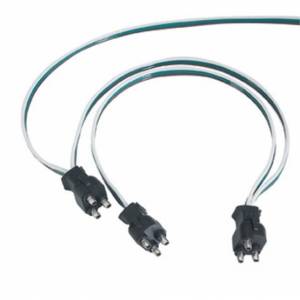 UNITED PACIFIC - 34227P - MAZO DE CABLES DE ENCHUFE RECTO DE 3 CLAVIJAS CON 3 ENCHUFES - CABLE DE 12"