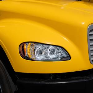 UNITED PACIFIC - UNITED PACIFIC - 35732 - CONJUNTO DE FAROS DE PROYECCIÓN LED NEGRO PARA FREIGHTLINER M2- PASAJERO 2003-2024 - Image 6