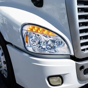 UNITED PACIFIC - UNITED PACIFIC - 35832 - FARO LED CROMADO PARA FREIGHTLINER CASCADIA 2008-2017 - PASAJERO - Image 6