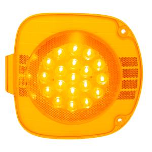 UNITED PACIFIC - UNITED PACIFIC - 38928 - LUZ DE SEÑAL DE GIRO DE 22 LED PARA FREIGHTLINER CENTURY 1996-2010 - LED ÁMBAR/LENTE ÁMBAR - Image 1