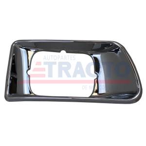 ATM - PFN0764 - BISEL ATM PARA FARO KENWORTH T300/T330 LADO PASAJERO PLASTICO CROMADO