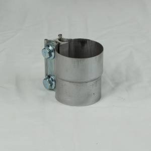 EXFLEX - EXFLEX - BC-212 - ABRAZADERA DE CINCHO 2 1/2" PREFORMADA CON SEPARADOR GALVANIZADA - Image 1