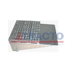 ATM - TPX0157 - TAPA PARA CAJA DE BATERIA FREIGHTLINER 120 15 1/2" X 8 1/2" X 24" CON PELDAÑOS ALUMINIO