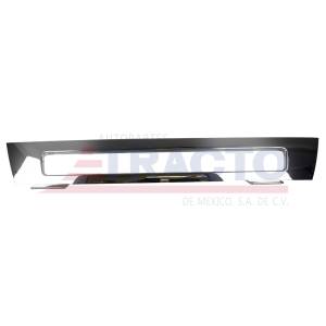 ATM - 141541 - MOLDURA CENTRAL DEFENSA VOLVO 3 GEN CROMADA