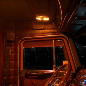 TRUX - TRUX - TLED-IR40 - LUZ LED  TRUX INTERIOR DE TECHO PARA PETERBILT CON 6 COLORES 12 V BISEL CROMADO - Image 5
